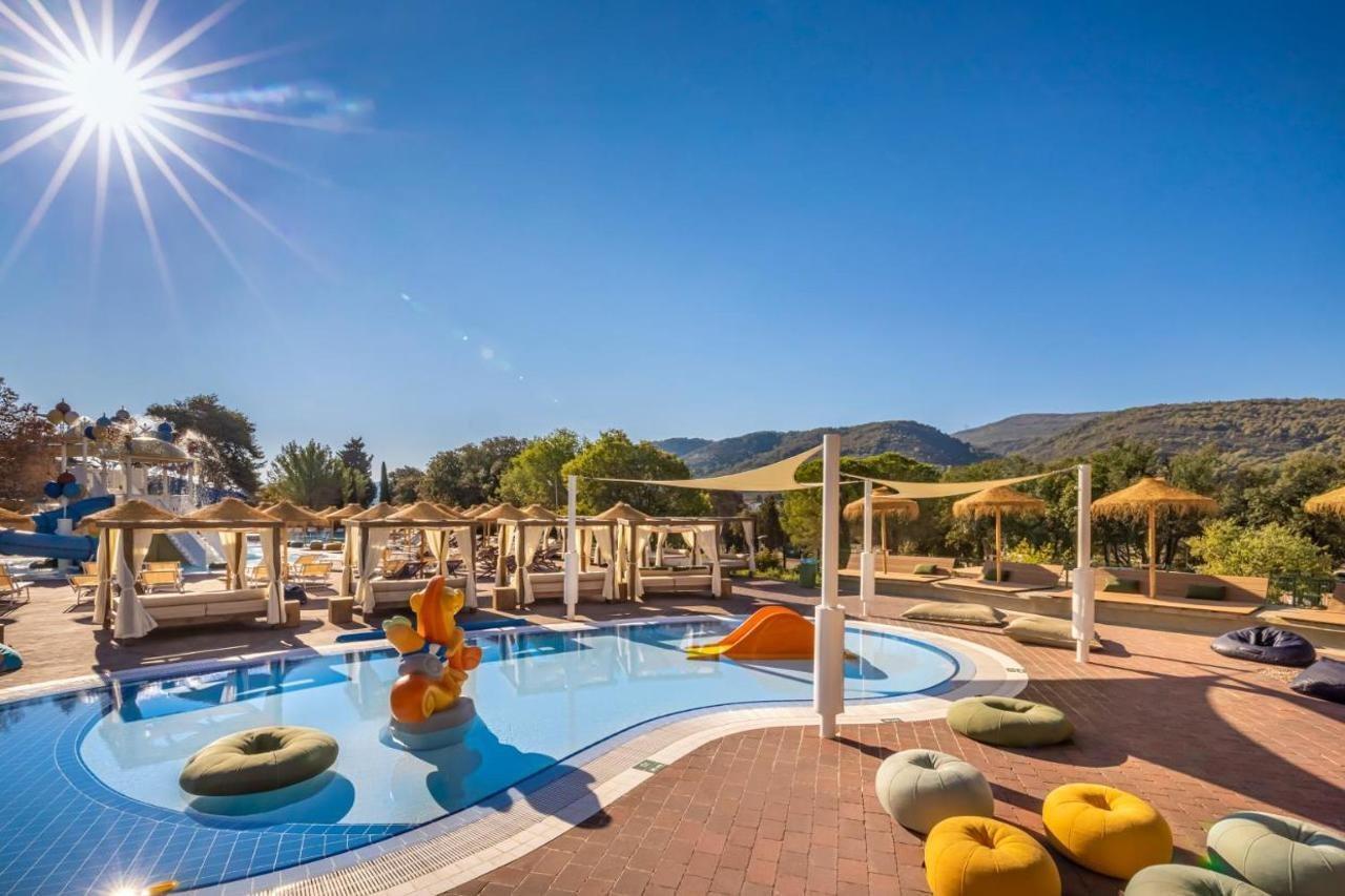 Trim Sunny Apartments By Valamar Stari Grad  Esterno foto
