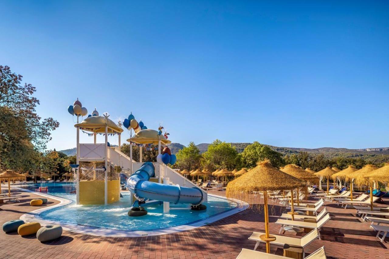 Trim Sunny Apartments By Valamar Stari Grad  Esterno foto