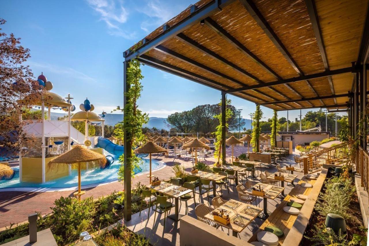Trim Sunny Apartments By Valamar Stari Grad  Esterno foto