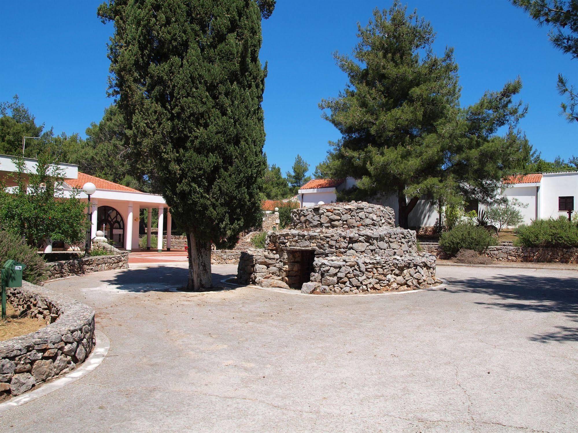 Trim Sunny Apartments By Valamar Stari Grad  Esterno foto