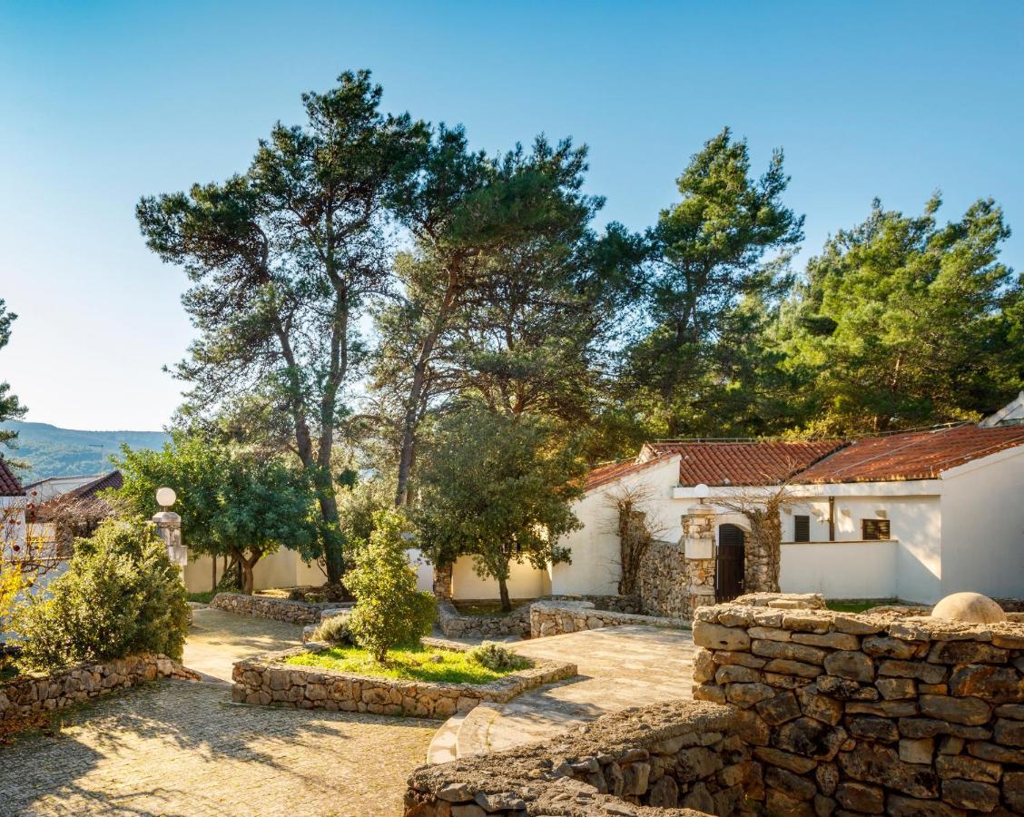 Trim Sunny Apartments By Valamar Stari Grad  Esterno foto