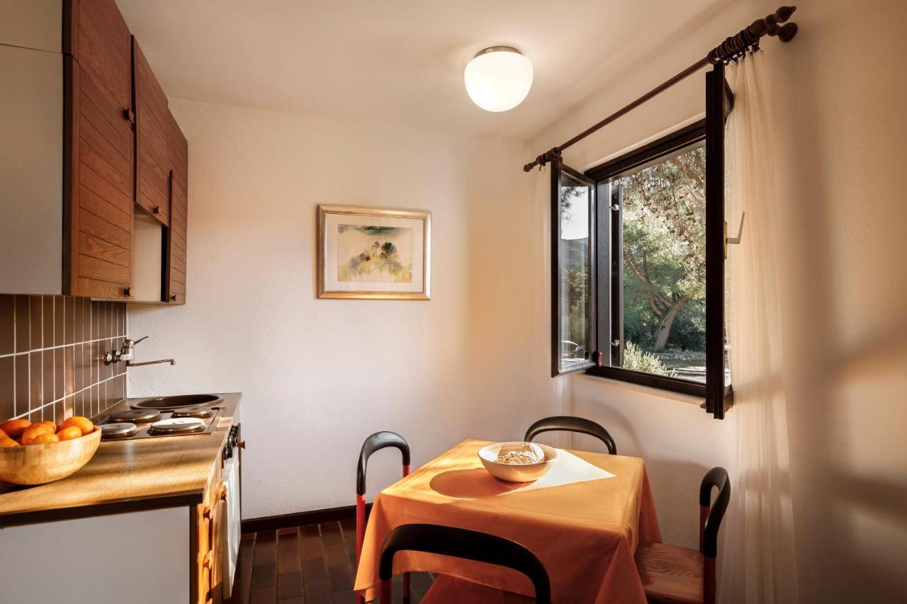Trim Sunny Apartments By Valamar Stari Grad  Esterno foto